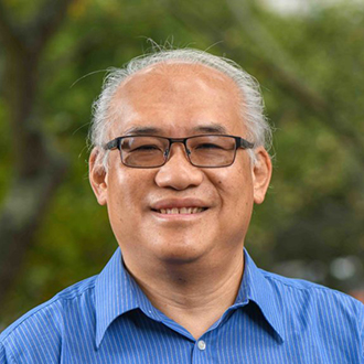 Robin Chiang headshot.